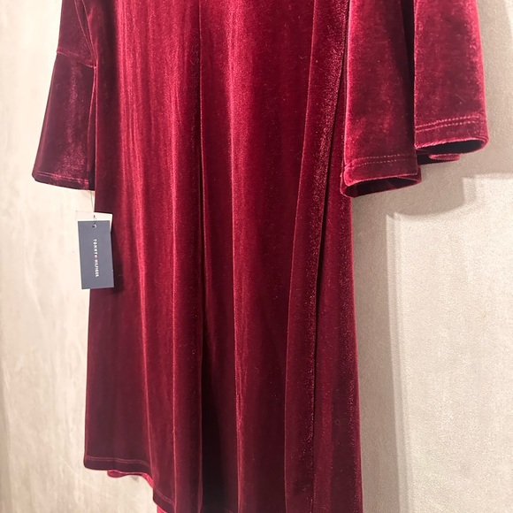 TOMMY HILFIGER Burgundy Velvet Bell Sleeve Size 12 - Picture 5 of 8